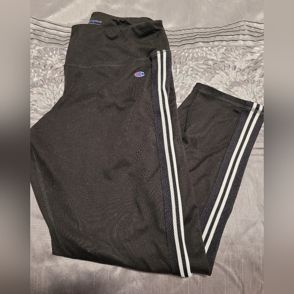 Champion Women Black Leggings A Capri with White Stripes